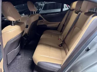 Lexus ES 2021, 35959 км, за 28554.55 USD