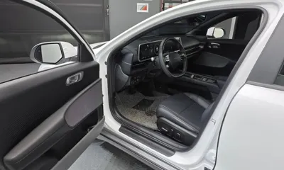Hyundai Ioniq6 2025, 38794 км, за 24392.81 USD - фото 10