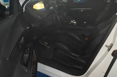 Peugeot 4008 2017, 95800 км, за 10572 USD - фото 9