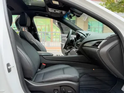 Cadillac CT5 2023, 30000 км, за 21727.42 USD - фото 24