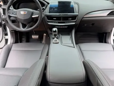 Cadillac CT5 2023, 30000 км, за 21727.42 USD - фото 32