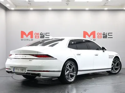 Genesis G90 2023, 46927 км, за 40042.01 USD