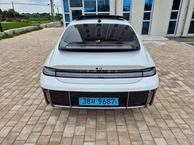 Hyundai Ioniq6 2025, 25000 км, за 27035.84 USD