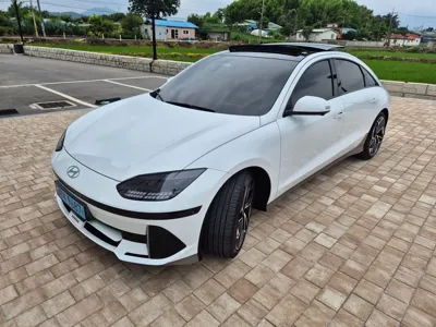 Hyundai Ioniq6 2025, 25000 км, за 27035.84 USD