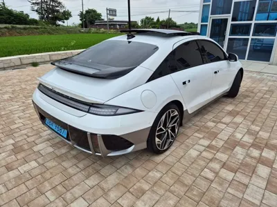 Hyundai Ioniq6 2025, 25000 км, за 27035.84 USD