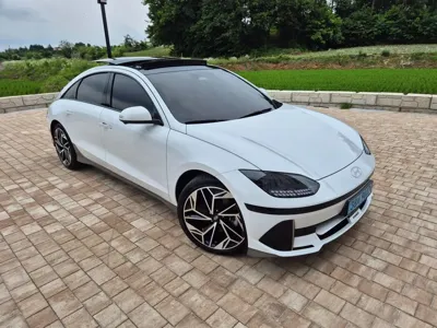 Hyundai Ioniq6 2025, 25000 км, за 27035.84 USD