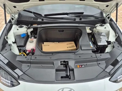 Hyundai Ioniq6 2025, 25000 км, за 27035.84 USD - фото 8