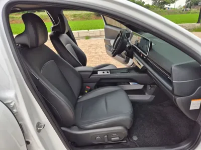Hyundai Ioniq6 2025, 25000 км, за 27035.84 USD - фото 17