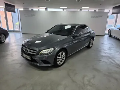 Mercedes-Benz C-Class · 2020 год