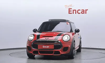 MINI Cooper 2015, 107459 км, за 6825.71 USD