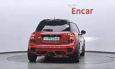MINI Cooper 2015, 107459 км, за 6825.71 USD