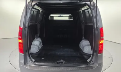 Hyundai Starex 2018, 163696 км, за 5817.03 USD - фото 17