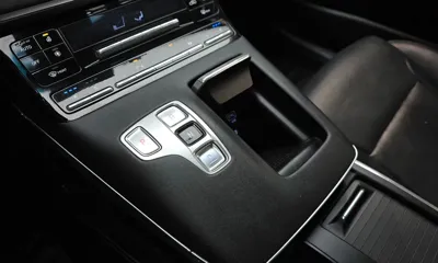 Hyundai Grandeur 2020, 72668 км, за 13121.96 USD - фото 9