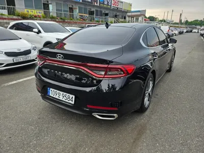 Hyundai Grandeur 2019, 92020 км, за 10336.08 USD