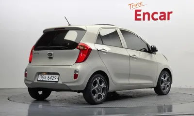 Kia Morning 2015, 125325 км, за 2801.3 USD