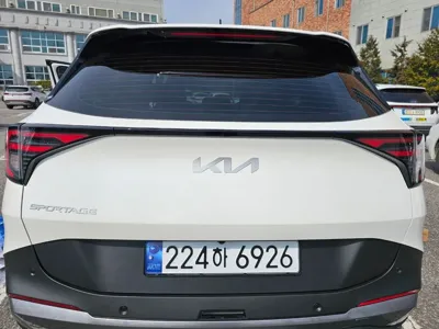 Kia Sportage 2025, 2400 км, за 15887.66 USD