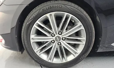 Genesis G80 2018, 143710 км, за 9264.89 USD