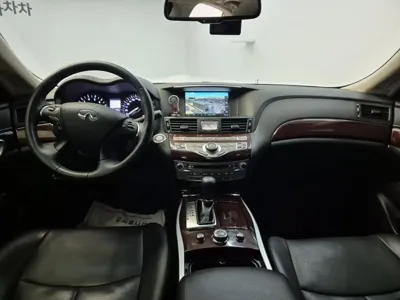 Infiniti Q70 2016, 88943 км, за 8533.54 USD - фото 7