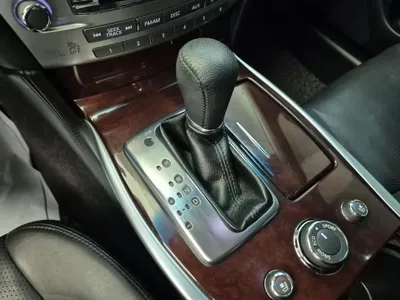 Infiniti Q70 2016, 88943 км, за 8533.54 USD - фото 9