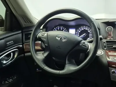 Infiniti Q70 2016, 88943 км, за 8533.54 USD - фото 13