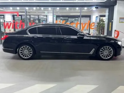 BMW 7-Series 2016, 187400 км, за 16931.61 USD