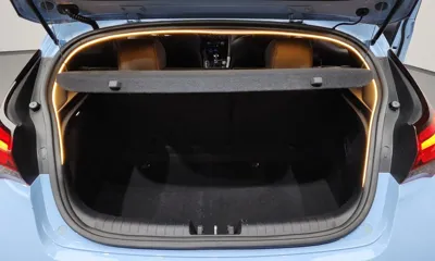 Hyundai Veloster 2019, 140678 км, за 8008.4 USD - фото 17