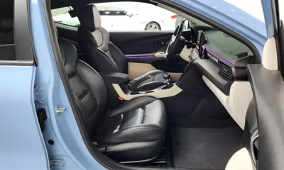 Hyundai Veloster 2019, 140678 км, за 8008.4 USD - фото 26