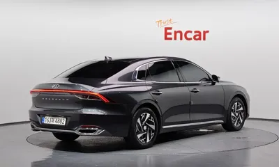 Hyundai Grandeur 2022, 103243 км, за 13876.23 USD