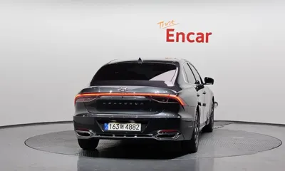 Hyundai Grandeur 2022, 103243 км, за 13876.23 USD