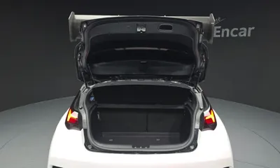 Hyundai Veloster 2019, 65107 км, за 10083.28 USD - фото 20