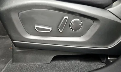 Ford Explorer 2020, 88655 км, за 16272.7 USD - фото 33
