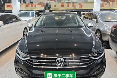 Volkswagen Magotan GTE Plug-in Hybrid 2022, 46500 км, за 21047 USD