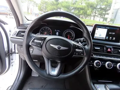 Genesis G70 2020, 65121 км, за 12676.33 USD - фото 8