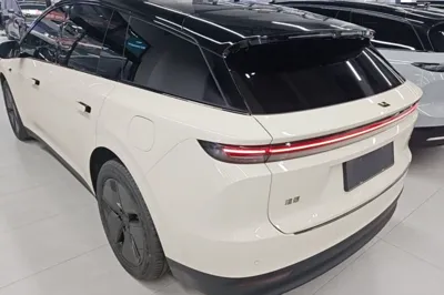 Li Auto Li Auto i6 2025, 300 км, за 36857 USD