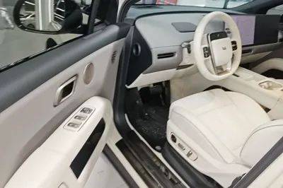 Li Auto Li Auto i6 2025, 300 км, за 36857 USD - фото 18