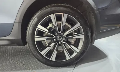 Volvo V60 2024, 26733 км, за 28876.2 USD - фото 21