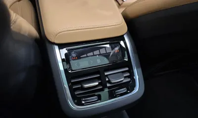 Volvo V60 2024, 26733 км, за 28876.2 USD - фото 28