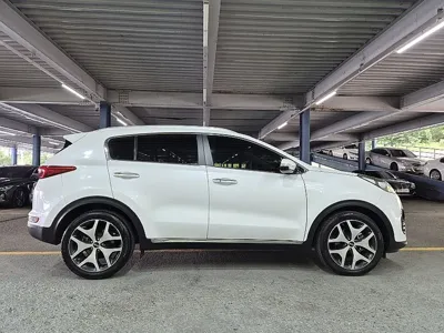 Kia Sportage 2017, 116701 км, за 6892.48 USD