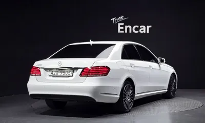Mercedes-Benz E-Class 2015, 99985 км, за 8143.33 USD