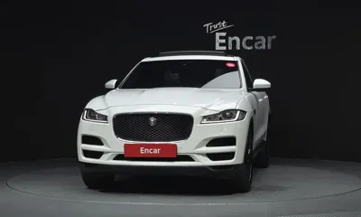 Jaguar F-Pace 2018, 158838 км, за 6406.53 USD