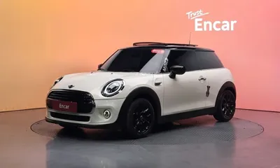 MINI Cooper · 2021 год