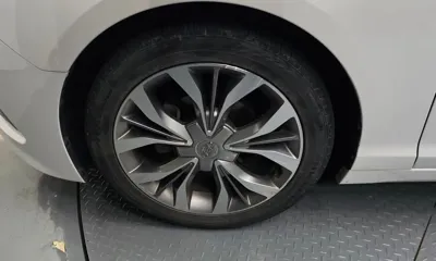 Hyundai Sonata 2015, 132051 км, за 5645.27 USD