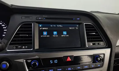 Hyundai Sonata 2015, 132051 км, за 5594.59 USD - фото 12