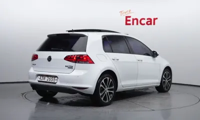 Volkswagen Golf 2015, 46493 км, за 7396.89 USD