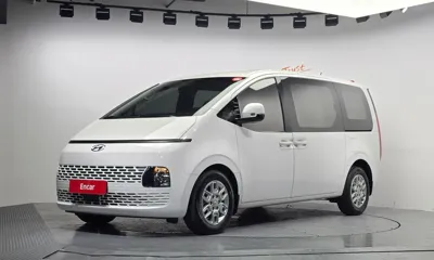Hyundai Staria · 2023 год