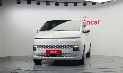 Hyundai Staria 2023, 95619 км, за 14278.17 USD