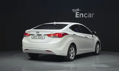 Hyundai Avante 2013, 95099 км, за 3610.35 USD