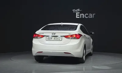 Hyundai Avante 2013, 95099 км, за 3610.35 USD