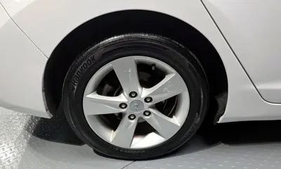 Hyundai Avante 2013, 95099 км, за 3610.35 USD