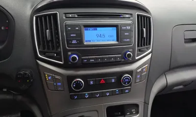 Hyundai Starex 2019, 79980 км, за 12143.89 USD - фото 17